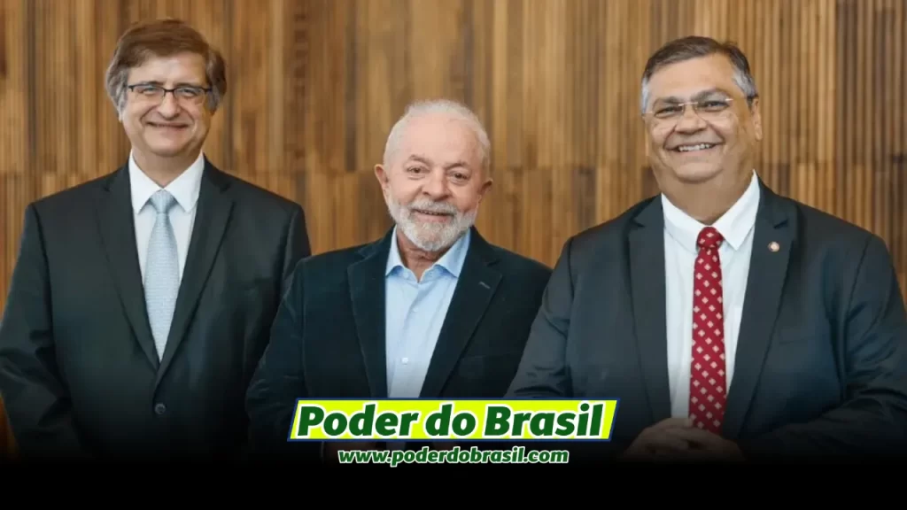 STF forma maioria para autorizar Flavio Dino, Zanin e Alexandre de Moraes no julgamento de Bolsonaro por golpe de Estado